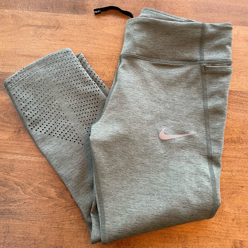 Nike Dri-Fit Green Cropped Leggings